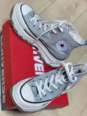 23cm 컨버스 트렉 웨이브 하이컷 통굽 스니커즈