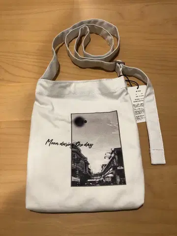 미사용 MB 아이템 미니 숄더백 화이트