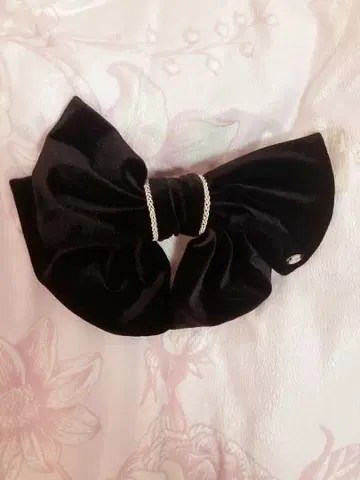 big 머리핀 블랙 실버 파이핑 핸드메이드 작가작 리본