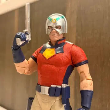 맥팔렌토이즈 DC 멀티버스 피스메이커 개봉