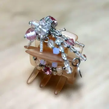 새상품급 컴플렉스 비즈 헤어 클립 핑크 중간 사이즈