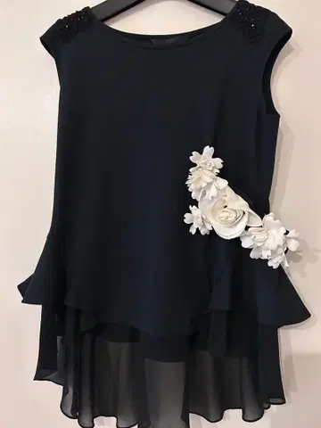 사에라 올 시즌 튜닉 슬리브리스 원피스 사이즈 42 꽃 덤 포함