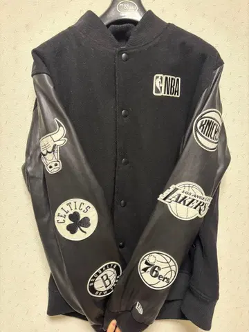 뉴에라 NBA 바시티 자켓 블랙