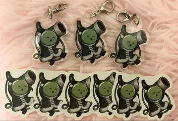 진짜 위험한 좀 키링 스티커