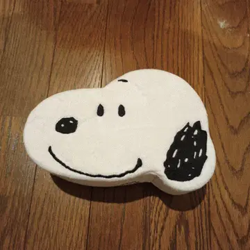 스누피 얼굴형 박스