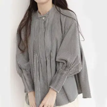 윙카라 핀턱 블라우스 블랙 체크