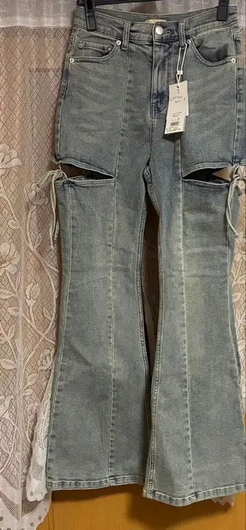 컷 아웃 디자인 플레어 데님 팬츠 S 아이스 블루