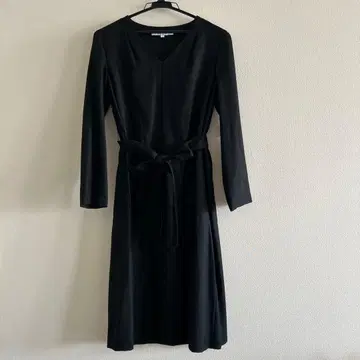 미사용 새상품 언타이틀 원피스 블랙 9호