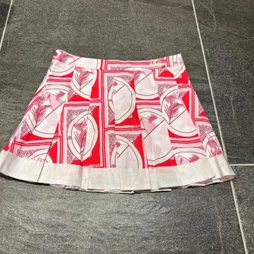 가격 인하! UTAA 플리츠 스커트 이너 팬츠 포함