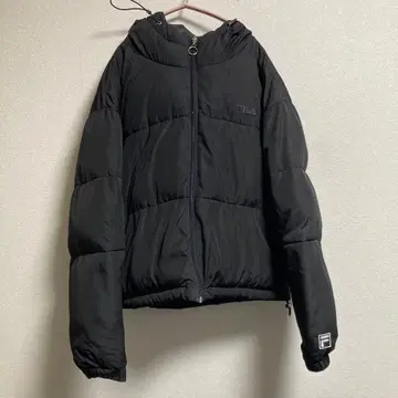 [ FILA ] 후드 부착 블랙 다운 자켓 여성용