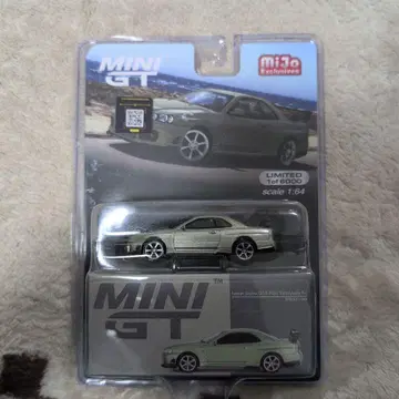 MINI GT Nissan Skyline GT-R (R34) 1/64