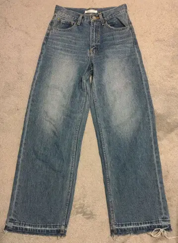 MOUSSY 스트레이트 데님 25 사이즈 블루 프린지 밑단