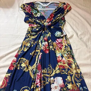 Made in FRANCE 네이비 플라워 프린트 롱 원피스