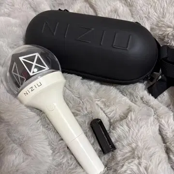NIZIU 응원봉 캐링 케이스 포함