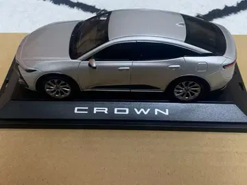 1/30 도요타 크라운 샘플 미니카 프레셔스 실버