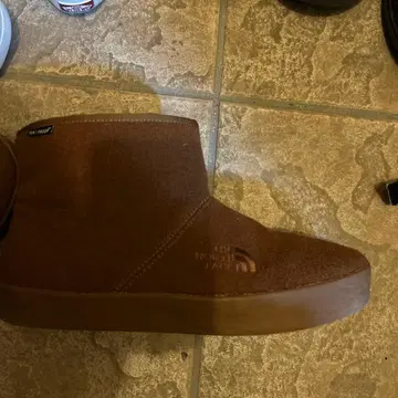 THE NORTH FACE 방수 어그 부츠 브라운