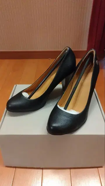 레어! TERRA PLANA 38 블랙 펌프스