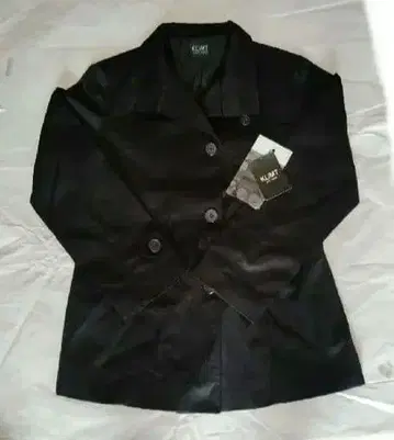 KLIMT 블랙 트렌치코트 숏 기장 11호 사이즈 택 포함 중고품