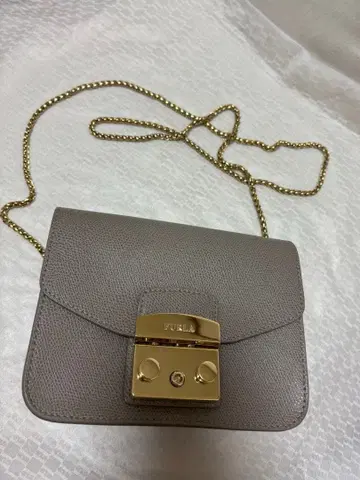 FURLA 메트로폴리탄 숄더백 그레이지