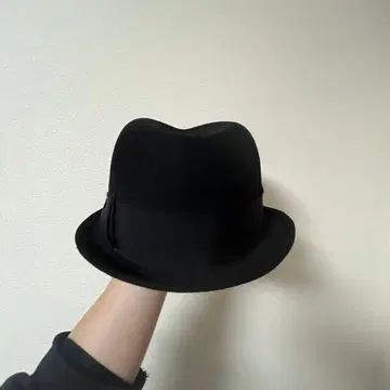 루드 갤러리 햇