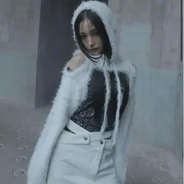 melt the lady 상의 feather balaclava 후드티