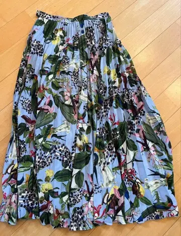 ERDEM 아데무 스커트 롱 플리츠 고급 키미시마 토와코 착용 작은 새