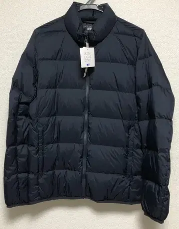 유니클로 울트라 라이트 다운 자켓 3D 컷 남성용 M 사이즈