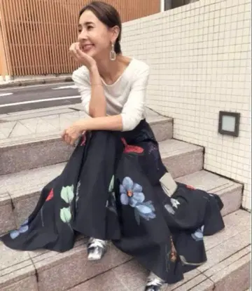 오늘 SALE! 새상품급! 아메리 만다 스커트