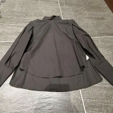 Rito 차콜 그레이 긴팔 셔츠