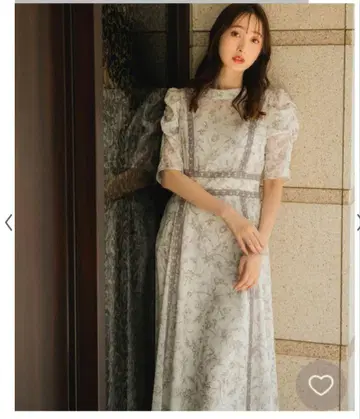 레이스 트리밍 꽃무늬 원피스