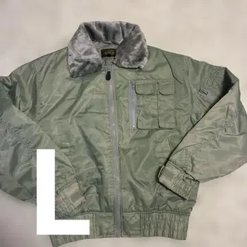 올리브 그린 MA-1 자켓 L 사이즈