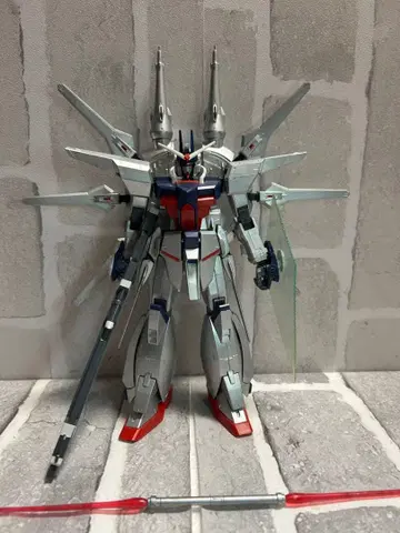 1/100 레전드 건담