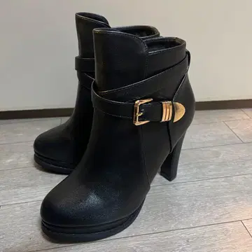 새상품 숏부츠 블랙 10cm 힐 23.5cm 코스프레 심플