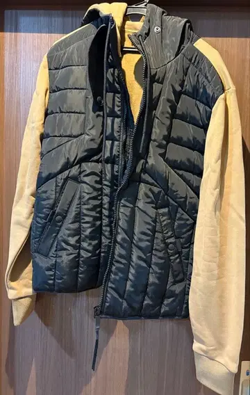 다운 자켓 후드 부착 L 블랙/베이지