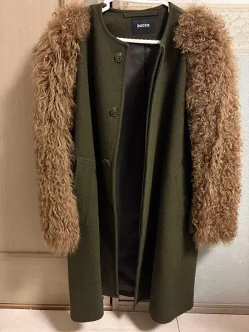 zucca 카키색 퍼 달린 롱 코트