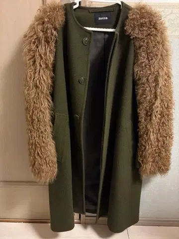 zucca 카키색 퍼 달린 롱 코트