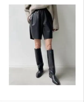 라빠르망 DEVEAUX 비건 레더 숏팬츠