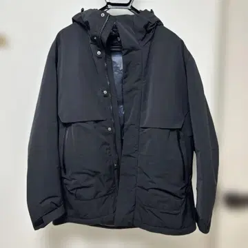 유니클로 하이브리드 다운 오버사이즈 파카