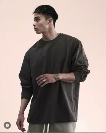 새상품 PVOT 트레이닝 롱 슬리브 cronos lyft