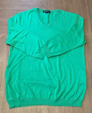 BEAUTY & YOUTH 그린 V넥 스웨터 M