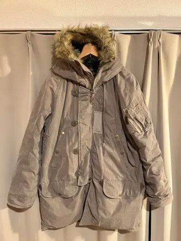 분위기 BEAMS + PLUS 빔즈플러스 N3-B