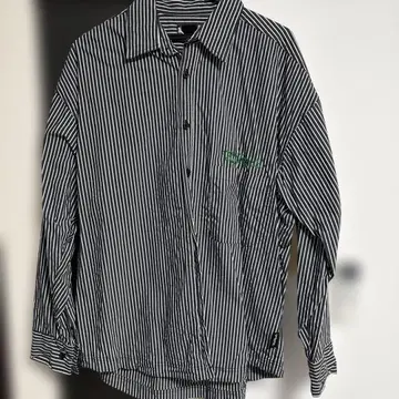 스트라이프 긴팔 셔츠 그린 컬러 자수