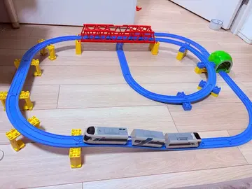 프라레일 조립 세트 파란 레일과 빨간 다리 포함