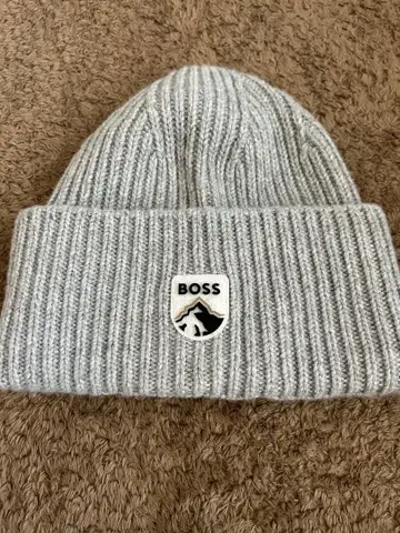 택없는 새상품! BOSS 니트 모자