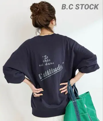 워셔블 백 프린트 풀오버