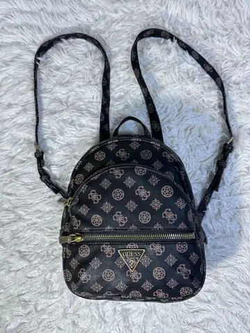 미사용 택 포함 GUESS 맨해튼 백팩 럭색 모노그램