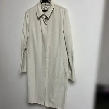 23구 베이지 코트