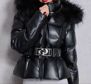 GYDA 벨트 포함 인조 가죽 숏 다운 코트