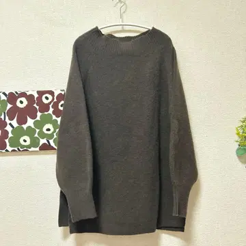 다크 브라운 니트 스웨터 긴팔