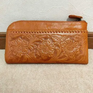 주케로 휠라토 카빙 카우 가죽 장지갑 / 페스티벌 ( fes )